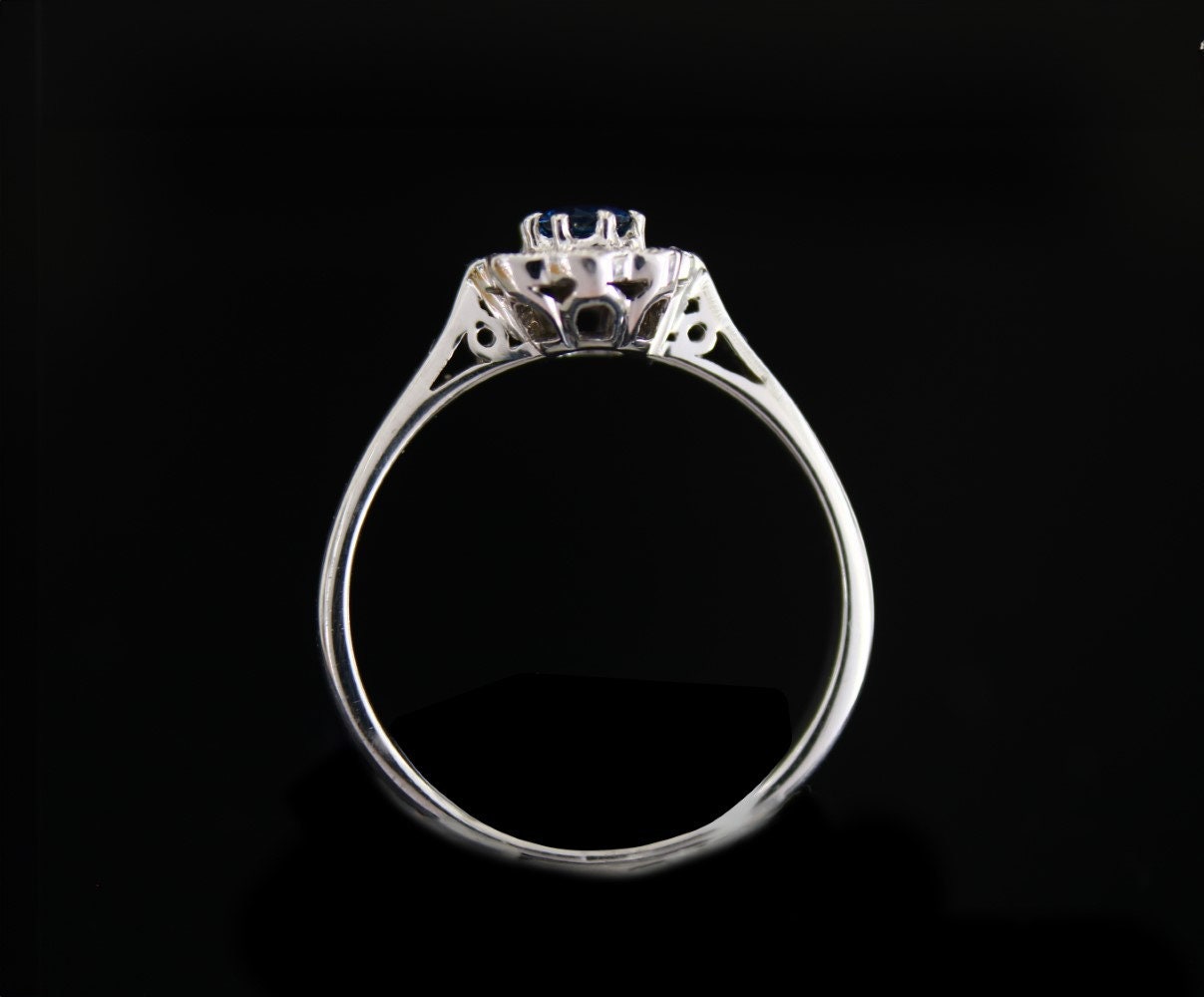 Sapphire Diamond Daisy Engagement Ring in 18k White Gold - fk gems