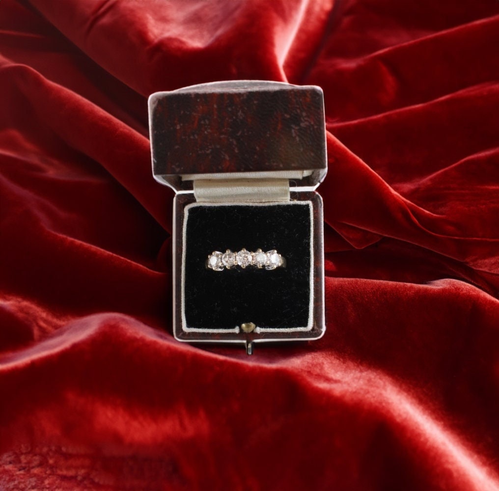 Vintage Diamond Engagement Ring in 18K Gold with Five Brilliant Cut Stones Set in White Gold - fk gems
