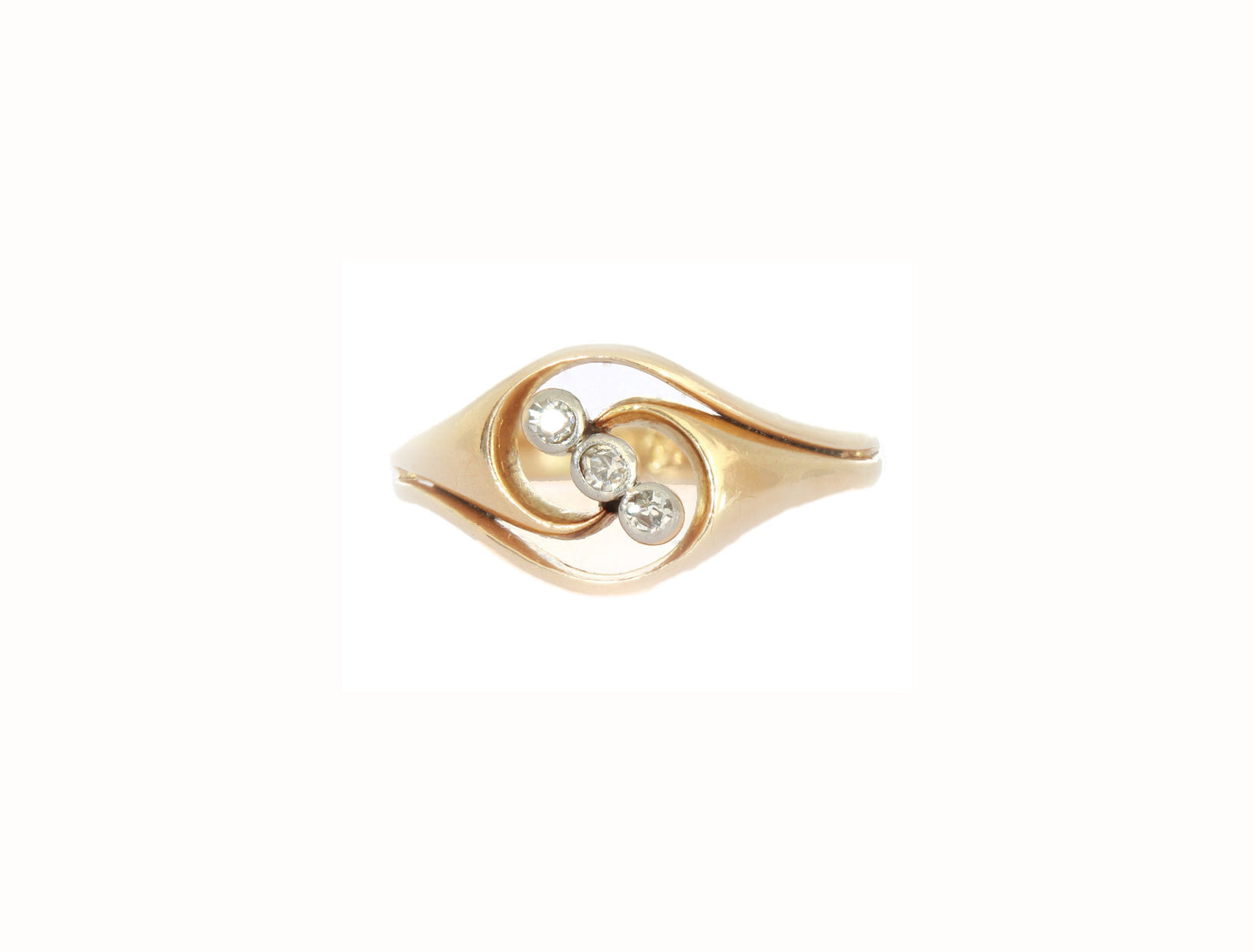 Edwardian Diamond Engagement Ring in 18K Gold - fk gems