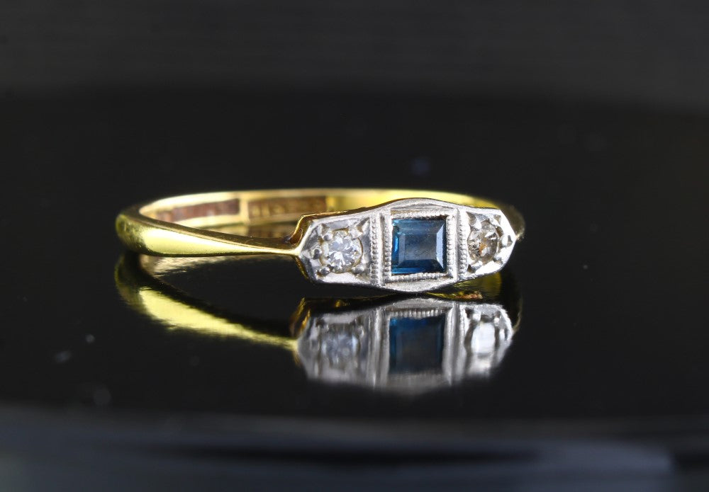 Vintage Art Deco Sapphire Diamond Engagement Ring 1920/30s