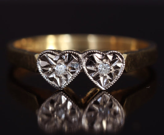 Vintage Diamond sweetheart Ring in 18k Gold