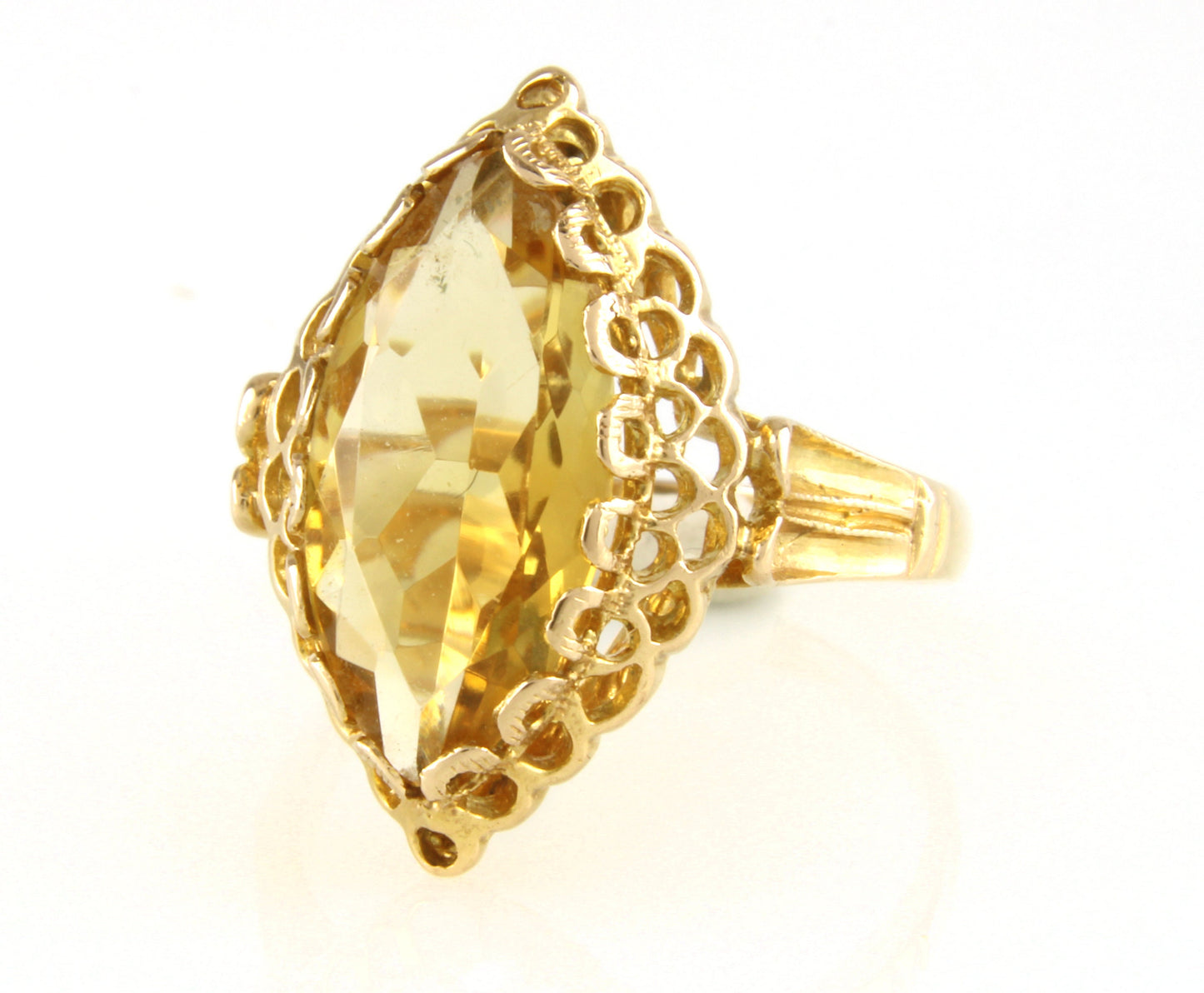 Vintage Citrine Cocktail Ring in 18K Gold