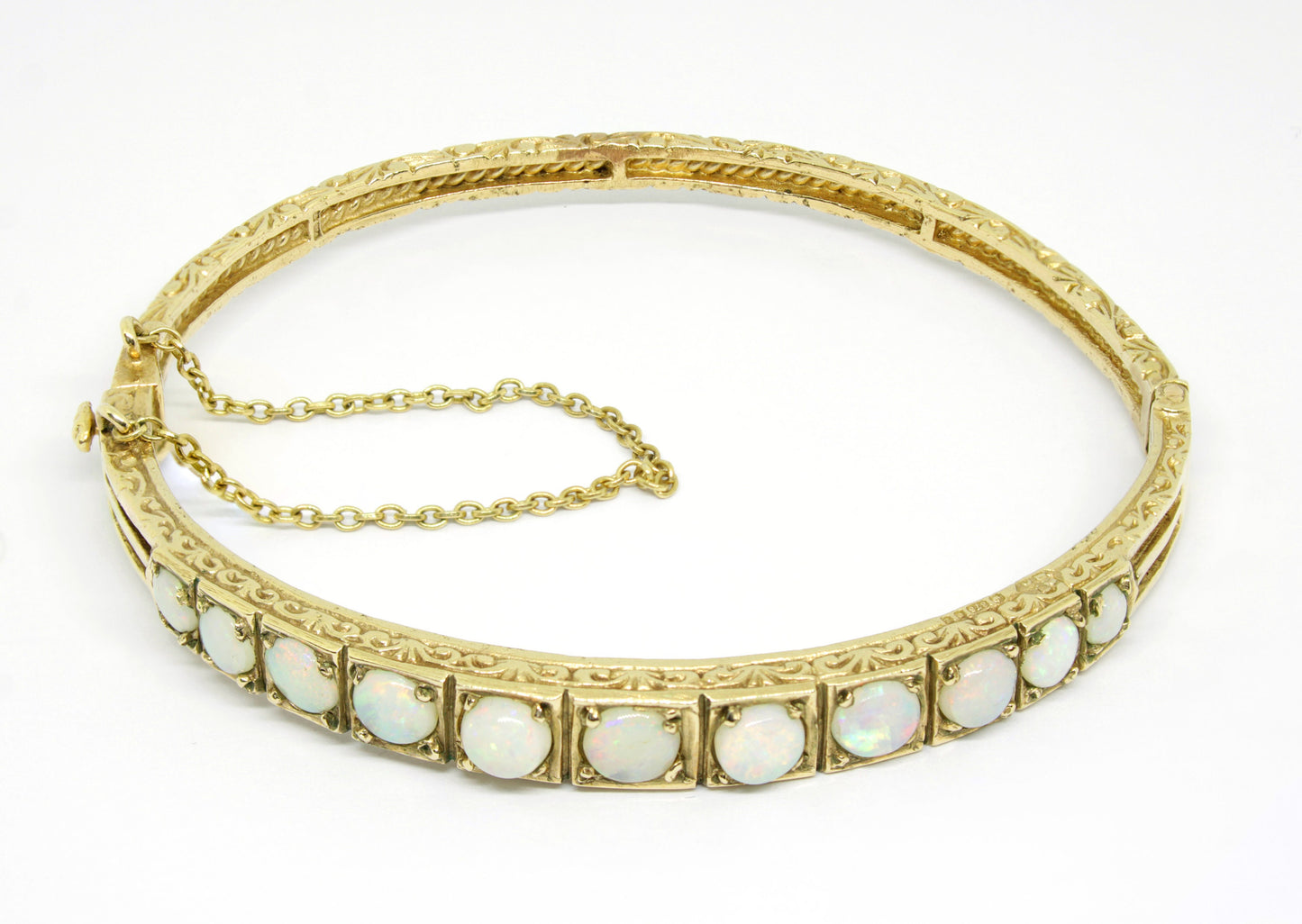 Vintage Opal Bangle in 9k Yellow Gold