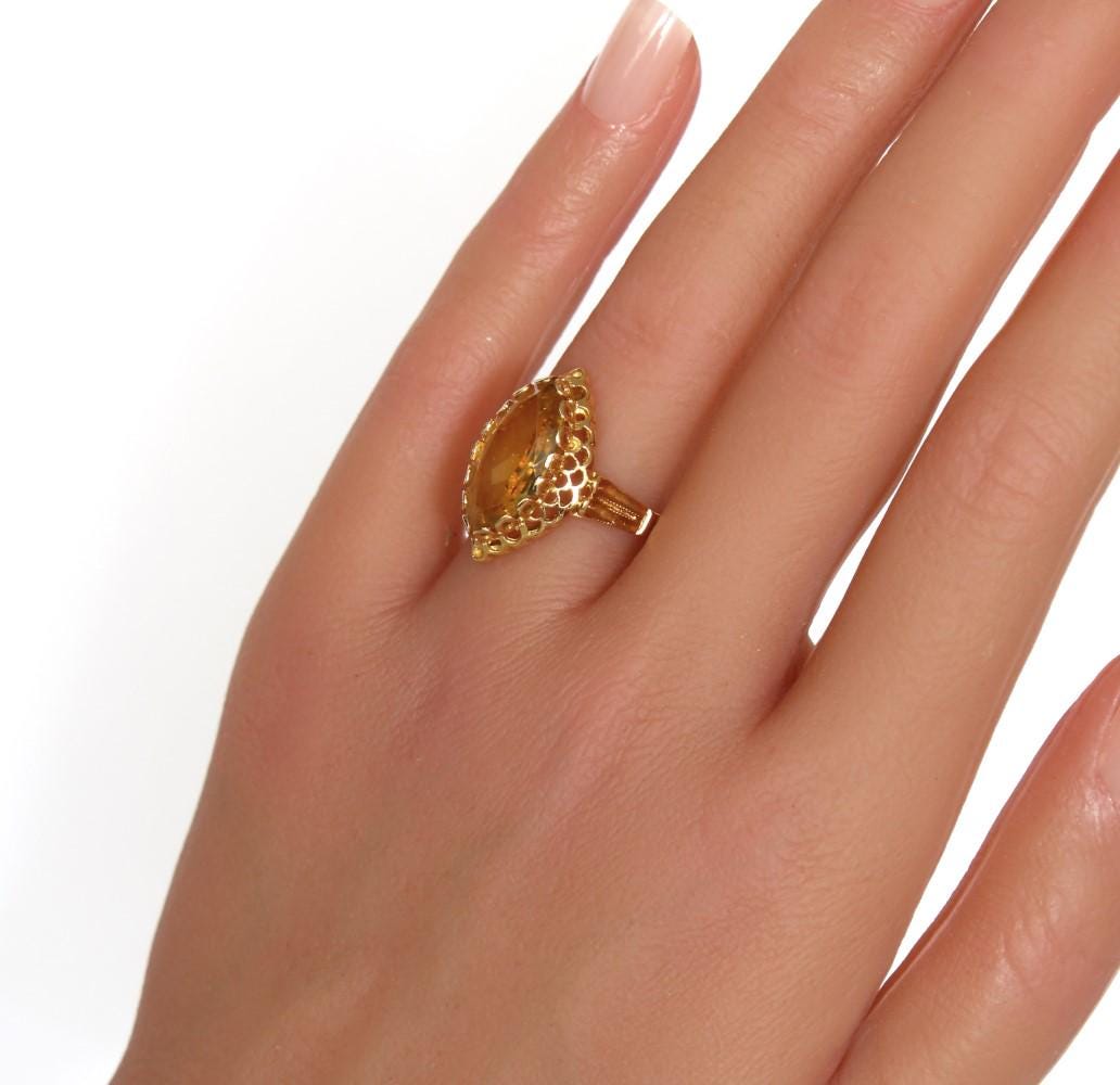 Vintage Citrine Cocktail Ring in 18K Gold